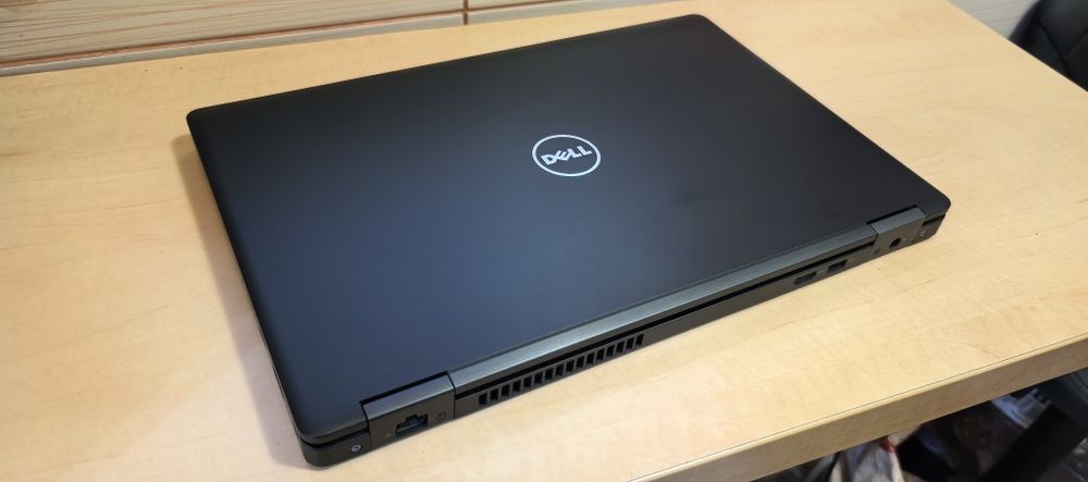 Laptop Dell Latitude 5580_i7-7600_16GB DDR4_NVidia 2GB 930MX_SSD 512GB