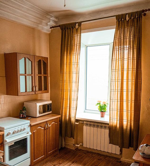 Двухкомнатная квартира старого типа Абая 64