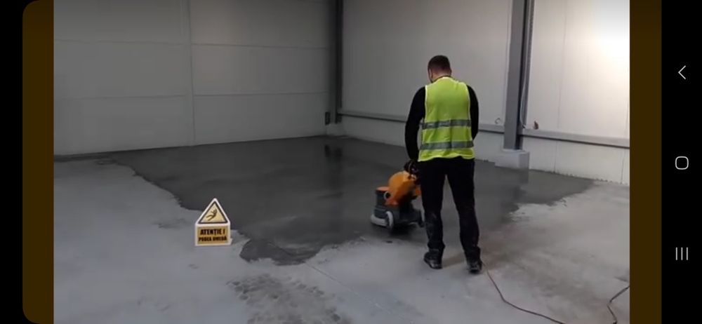 Firma servicii de curatenie industriala