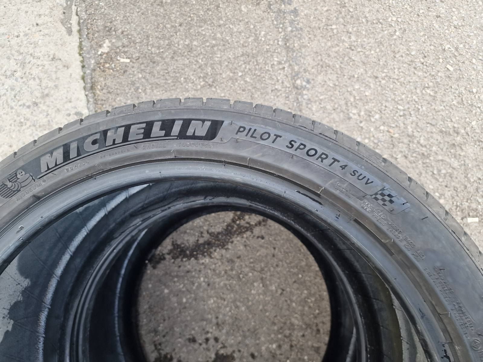 Летни 315/35 R21+285/40 R21 ( Dot23/ 7,8мм ) Michelin Pilot Sport 4