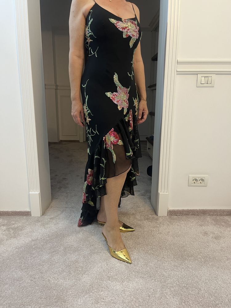 Rochie de seară Doina Levintza - piesă unicată brodată manual cu paiet