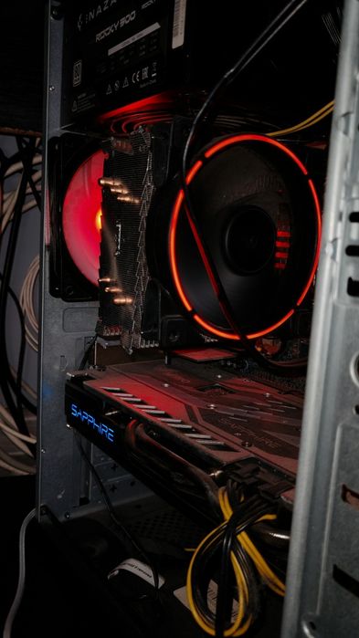 Vand calculator de gaming urgent!!