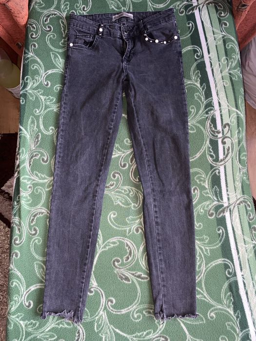 Blugi Zara marimea XS noi