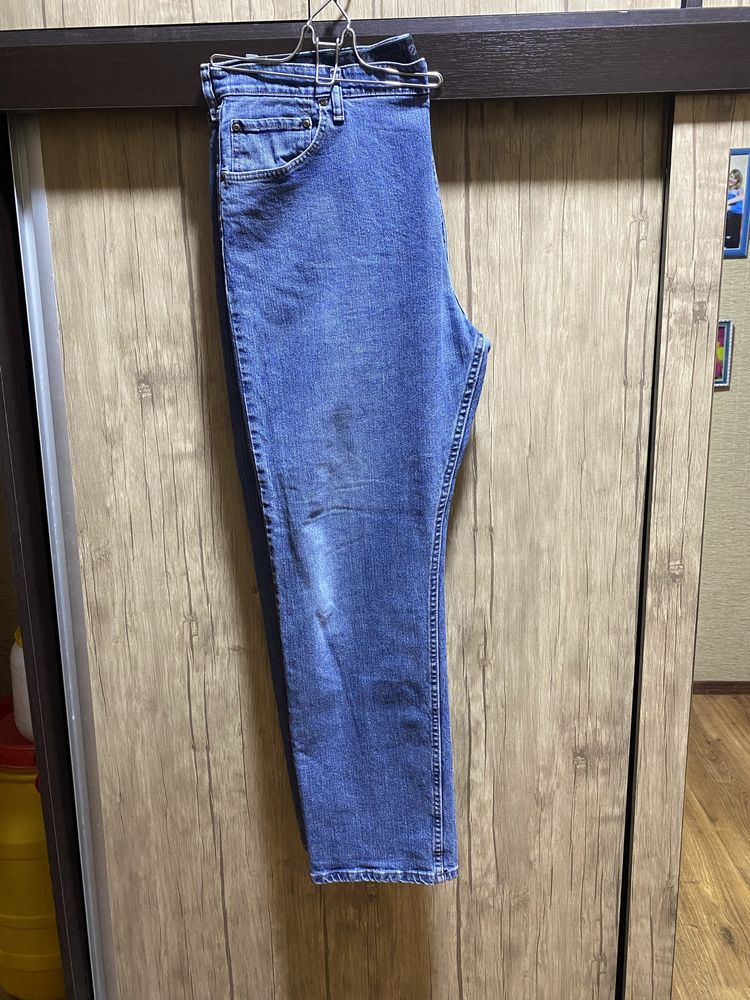 Продам джинсы Wrangler, большого размера