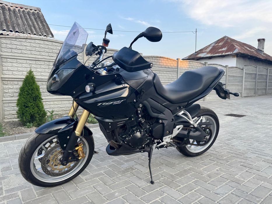 Triumph Tiger 1050 an 2011 , SC Project,