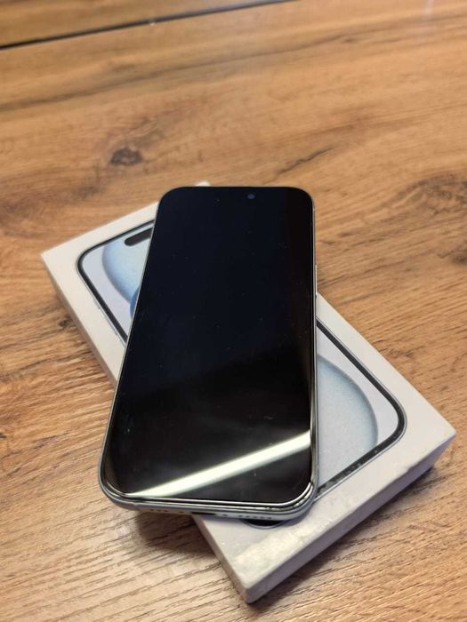 Продам IPhone 15
