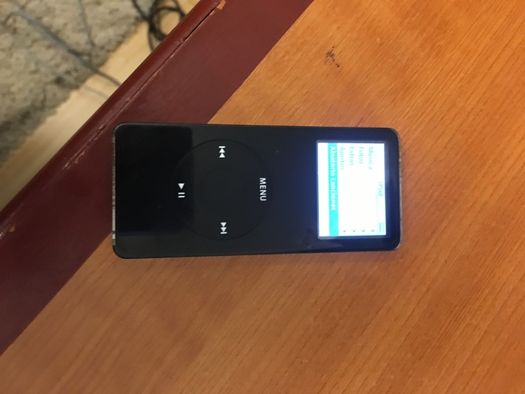 ipod nano gen 1 ,1gb