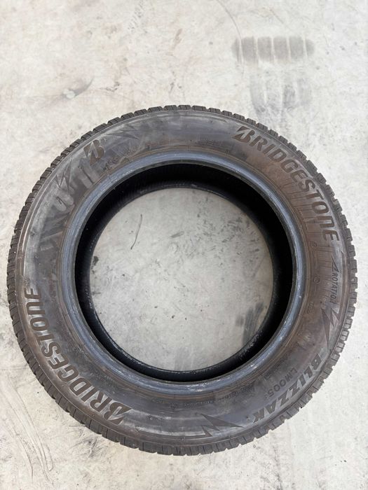 Bridgestone 235/60R18- Stare foarte buna, livrare rapida, garantie!
