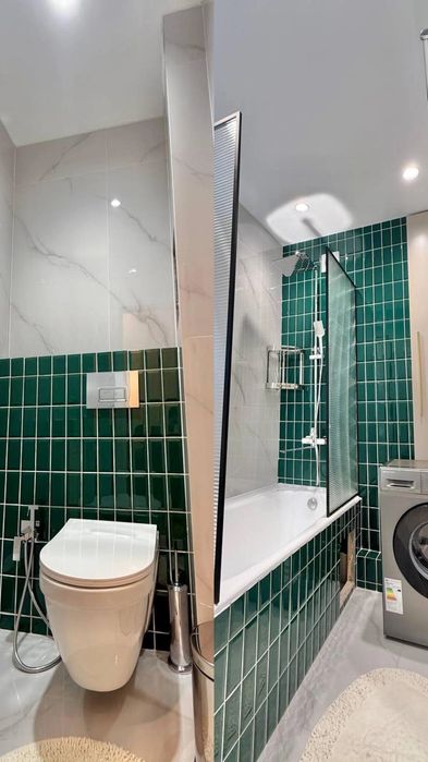 Продаётся 3ком/8/9 на Алайском; Ц-2 75м2 ор-р: 17 школа