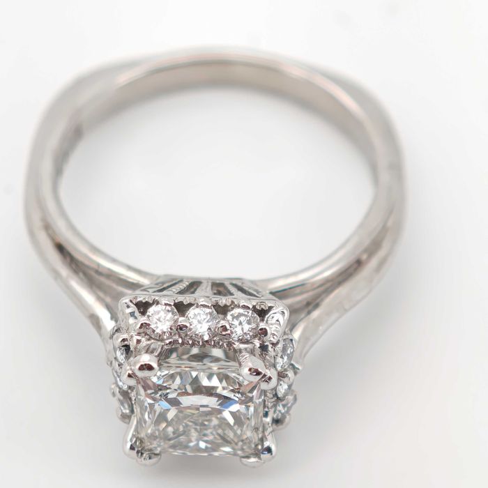 Inel Tacori platina si diamante  pret initial 20.000lei