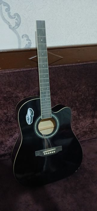 Akustik gitara 41 razmir