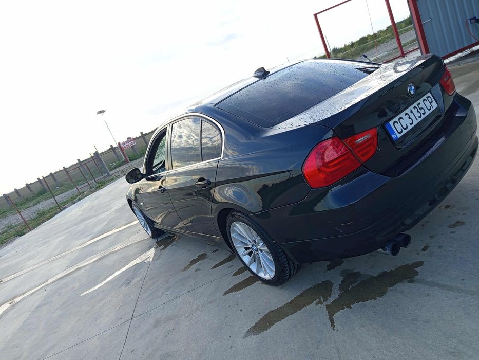 Vând BMW E90 330i
