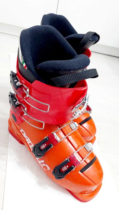 Ski/Skiuri/Schiuri Rossignol 128cm & Clapari Nr.37