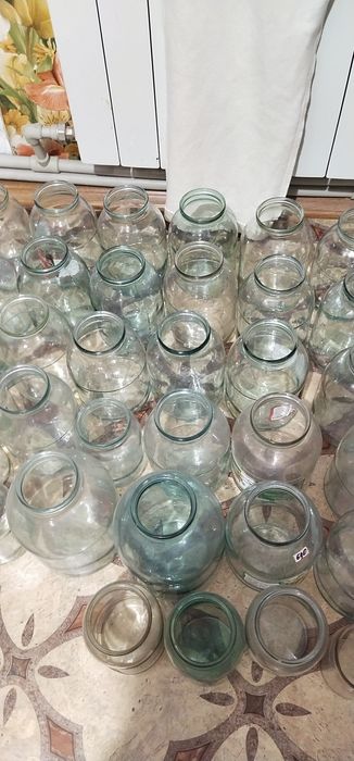 Банки трёх, двух литровые
