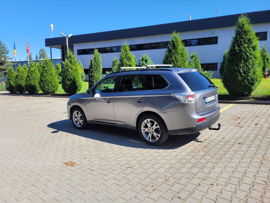 Mitsubishi outlander 3