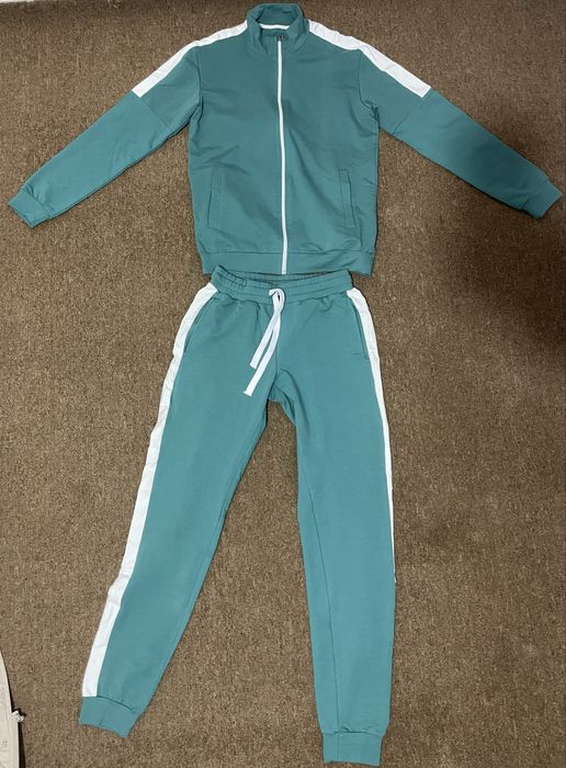 Женская спортивка фирмы T-SOD