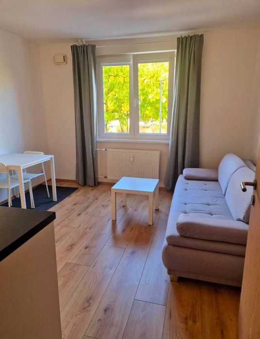 Дава се под наем Едностаен апартамент в Пловдив, Кършияка - 36 кв.м за 273.87 € - Снимка #1