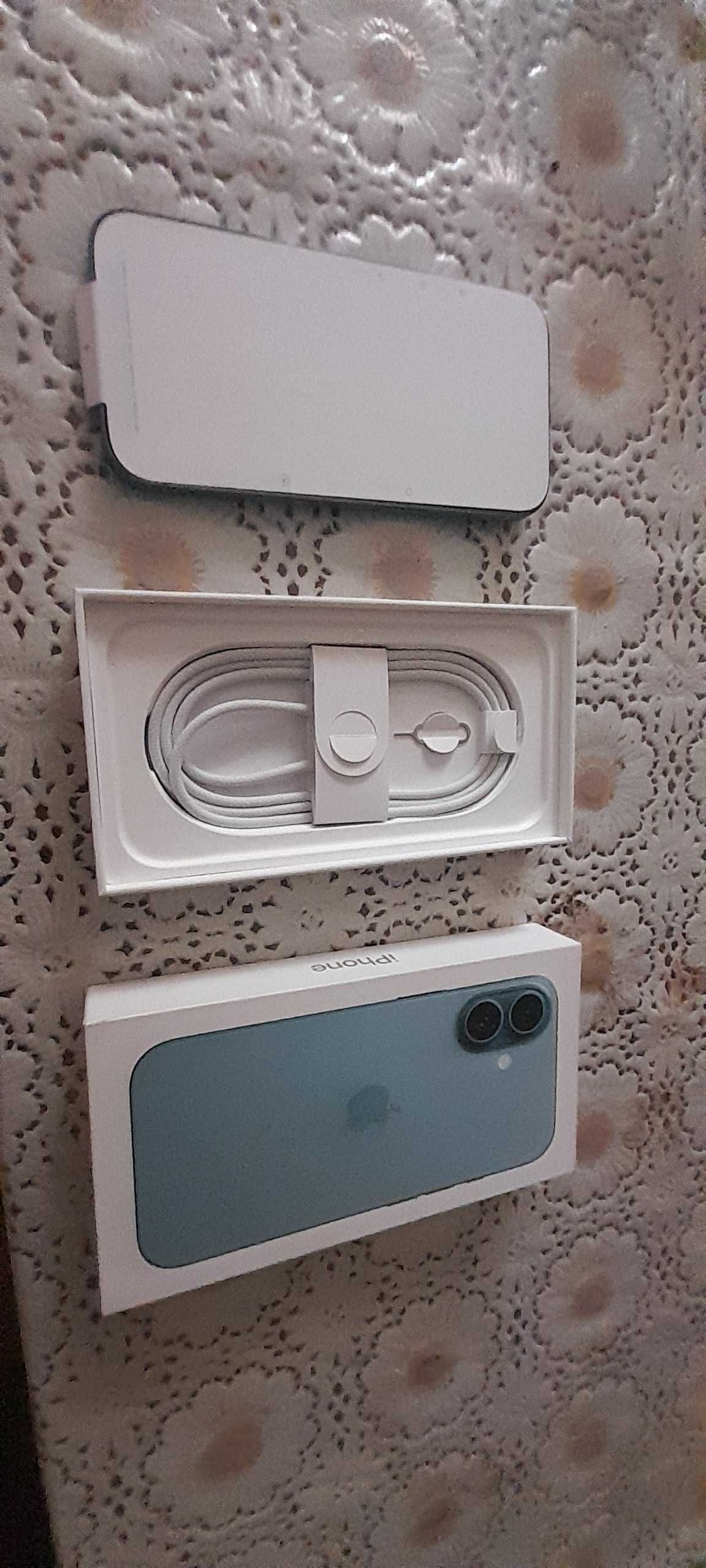 Iphone 16 чисто нов