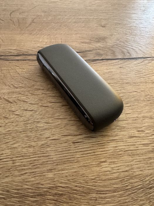 Țigară electronică IQOS ILUMA