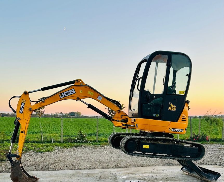 Miniexcavator jcb/3.3t/an2011/motor perkins