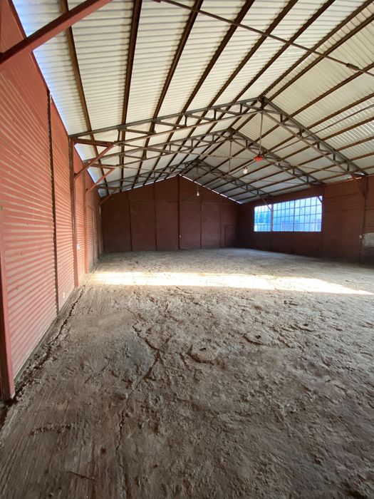 Hala/Depozit/Spatiu industrial/comercial de inchiriat - 216 MP - Husi