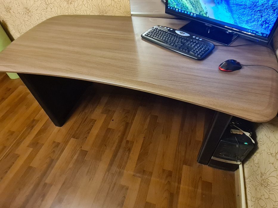 Стол руководителя