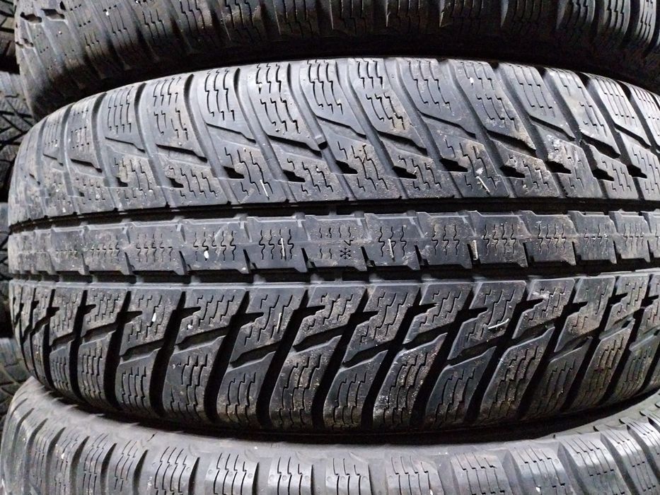 Anvelope second iarna 235 55 R17 Nokian