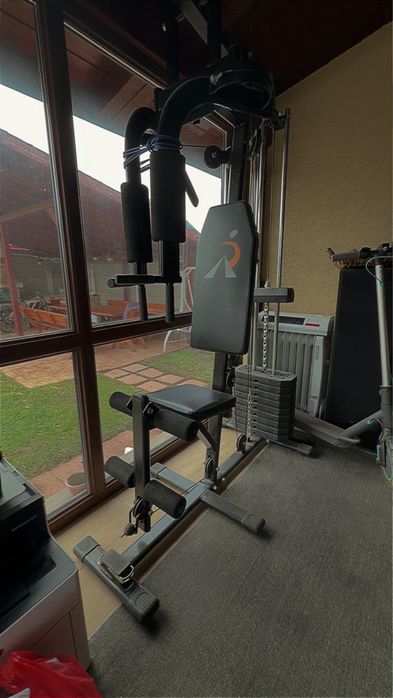 Aparat fitness multifunctional