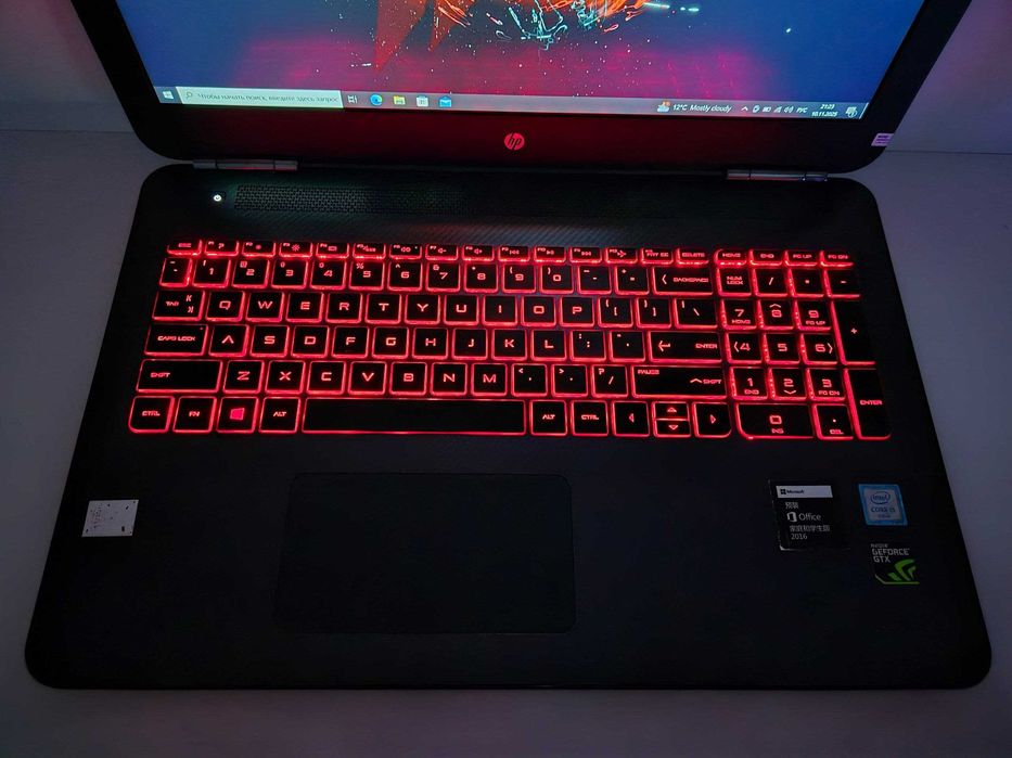 HP OMEN Gaming Laptop Core i5 6300HQ GTX 960 – 2 GB  8/240gb