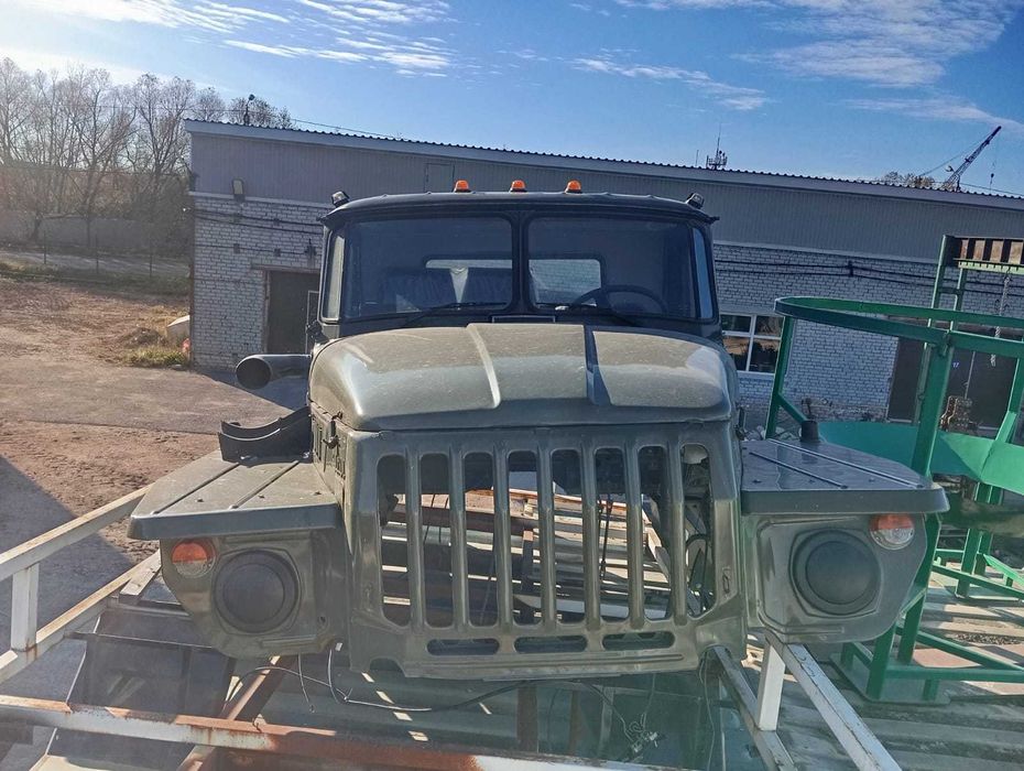 Кабина Урал полностью восстановленная. Состояние отличное.