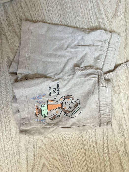 Лот чисто нови дрехи