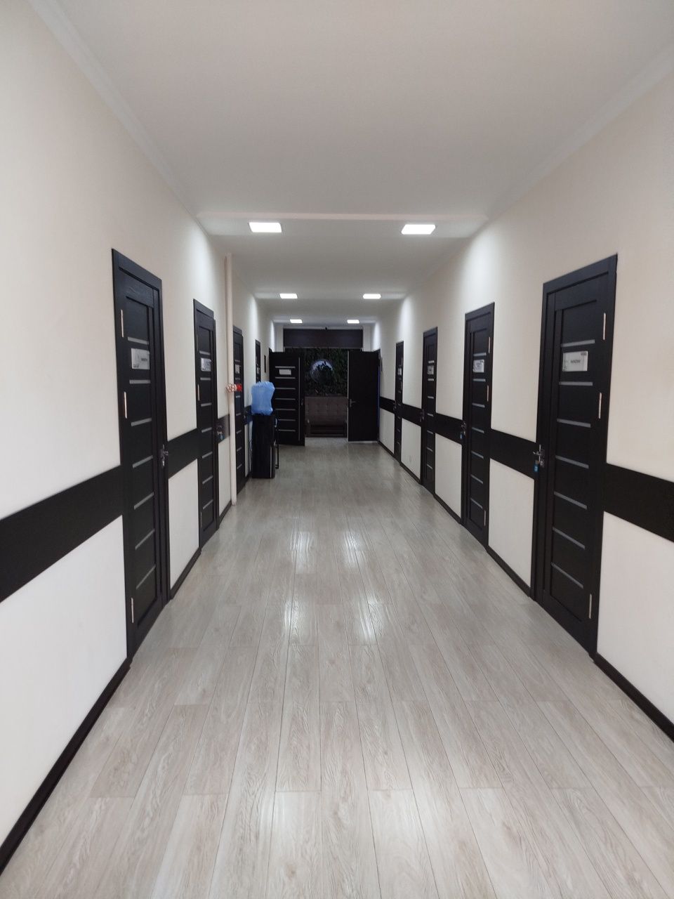 Чиланзар5 20м² офисвсё включено график работы 24/7 с мебелью катартал