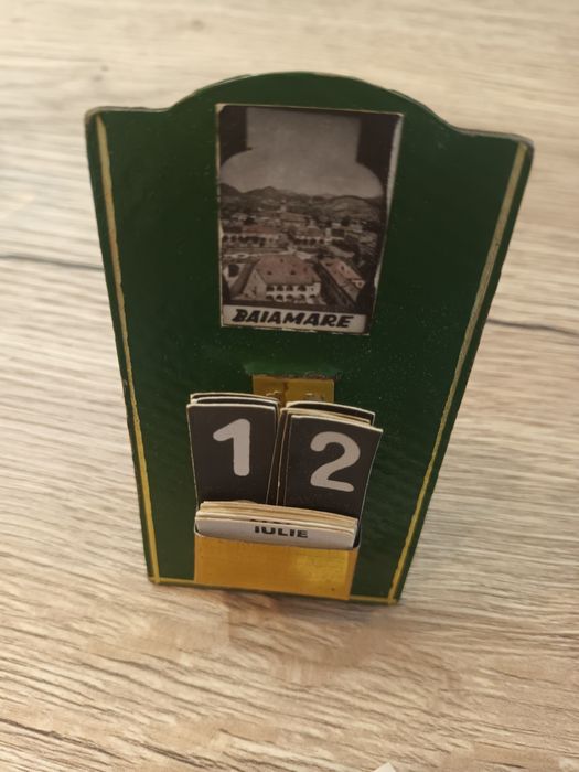 Calendar perpetuu vintage, anii '70
