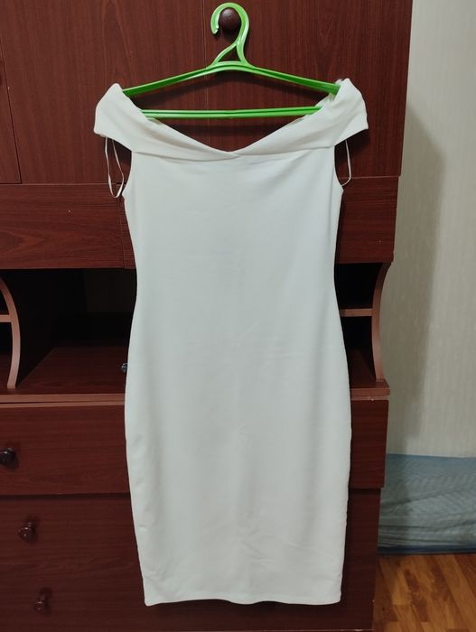 Платье ( REDTAG) новое