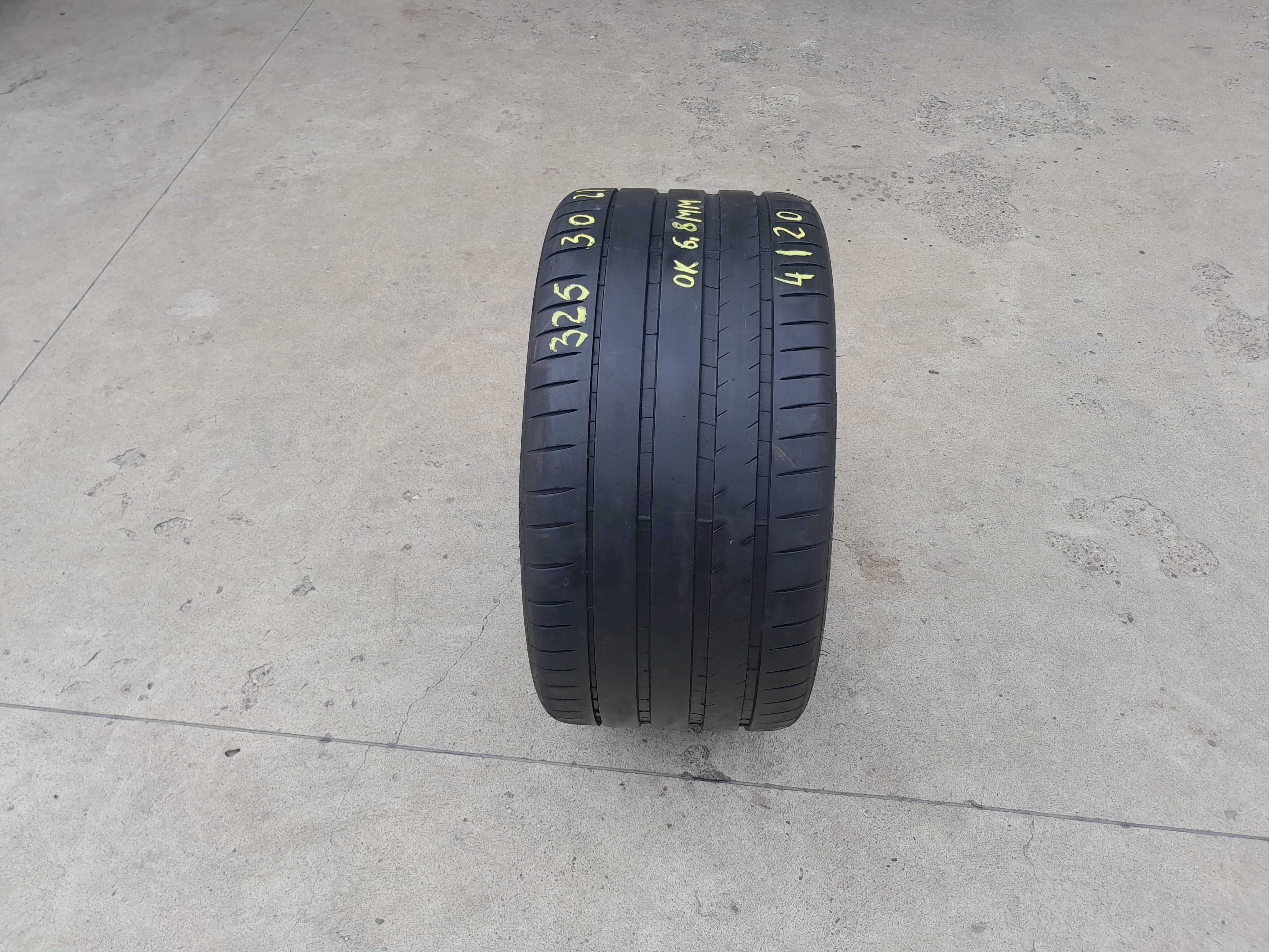 O anvelopa de vara 325 30 21 michelin pilot sport 4S 6,8 mm dot 4120