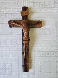 Crucifix confectionat din lemn de măslin ( anii 80)