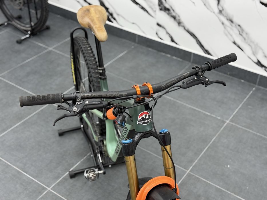 Rocky Mountain Altitude Carbon C70 2022 размер М 29 цола 1х12 Shimano