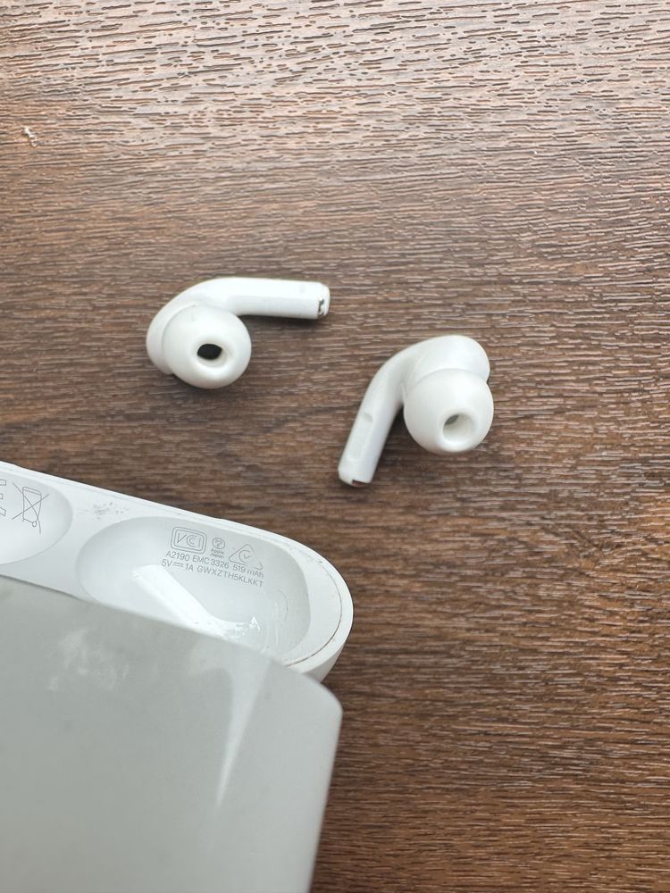 Casti Apple Airpods Pro (nu bose jbl pro 2 3)