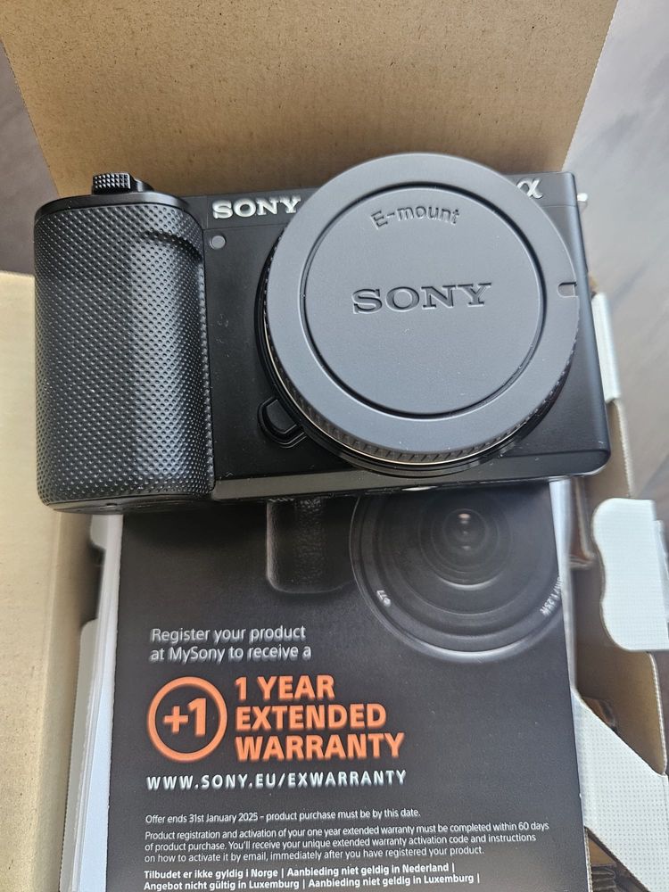Camera Sony ZVE10