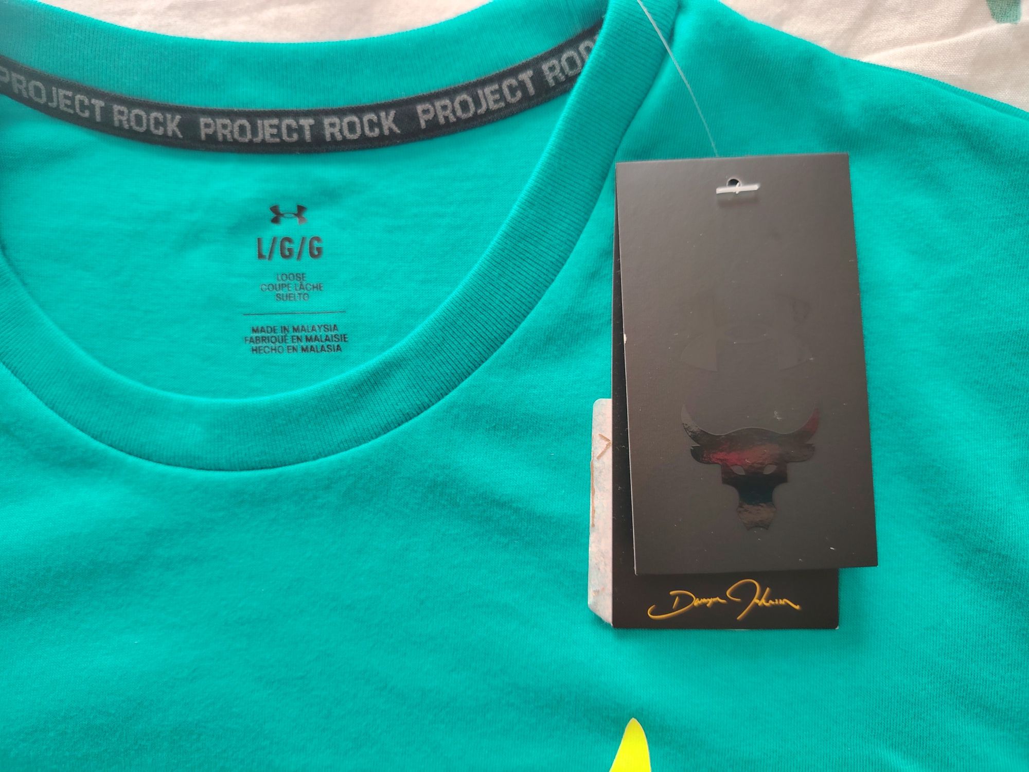 Продавам мъжка тениска Under Armour XL/XLL