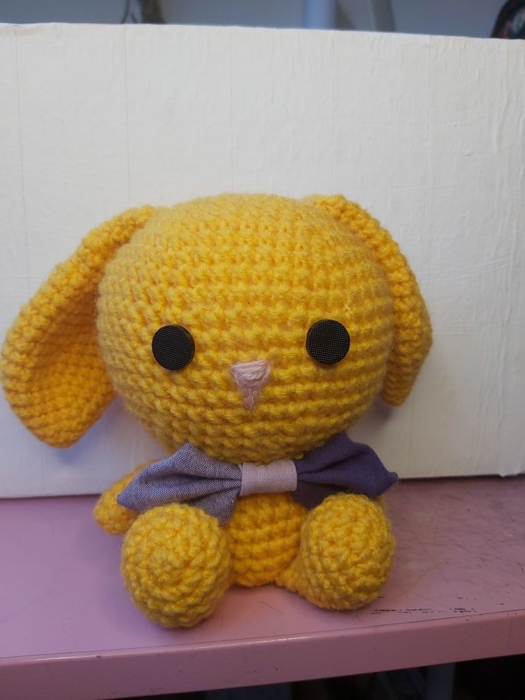 Jucarie amigurumi iepuraş crosetata handmade