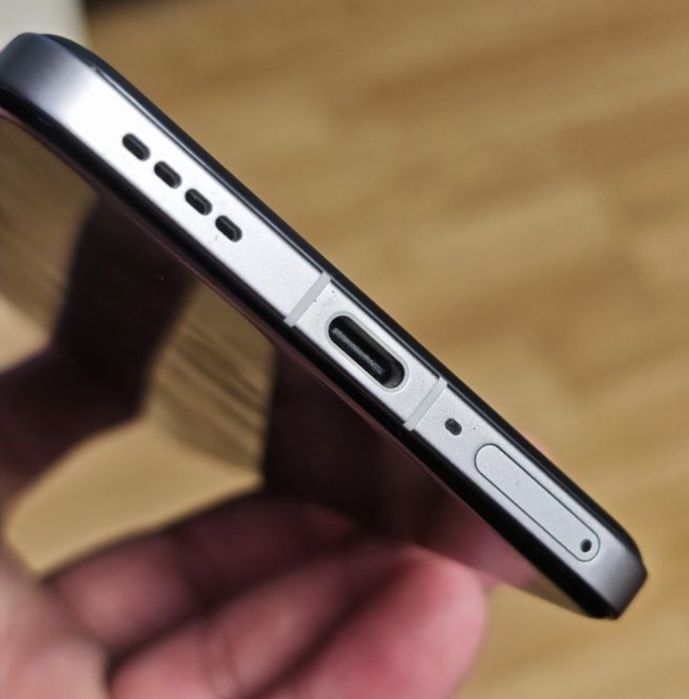 Vând sau Schimb Realme GT7 PRO 512GB