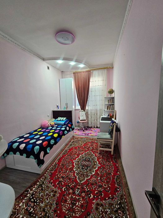 Buxoroda kvartira sotiladi 2 xonali qilingan 40m² 1-qavat