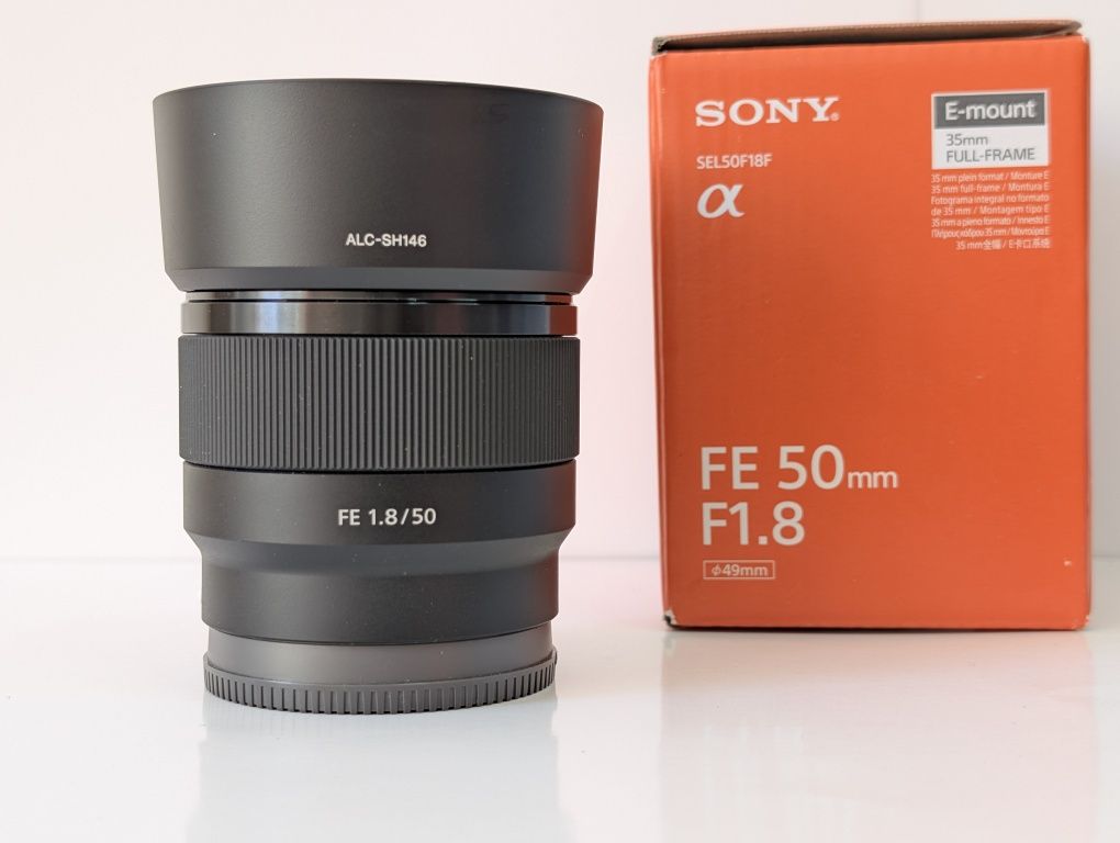 Обектив Sony FE 50mm f/1.8