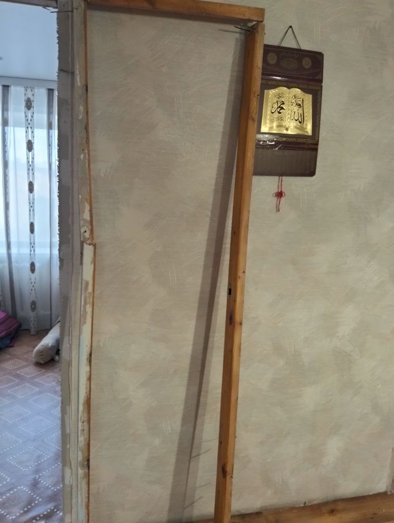 Продам межкомнатную дверь