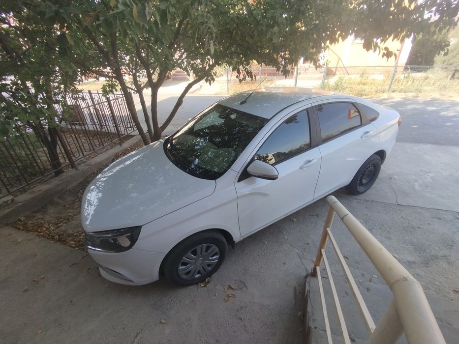 Lada  Vesta  2016