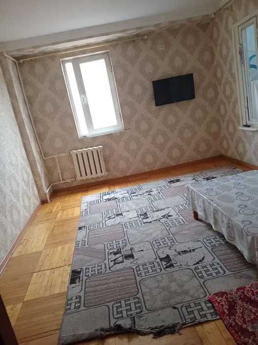 Гулабот махаллада 3 хоналик квартира сотилади