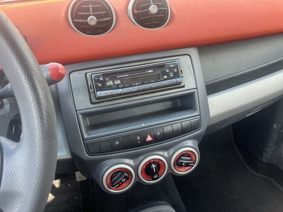 Interior smart for four 2006 4 usi