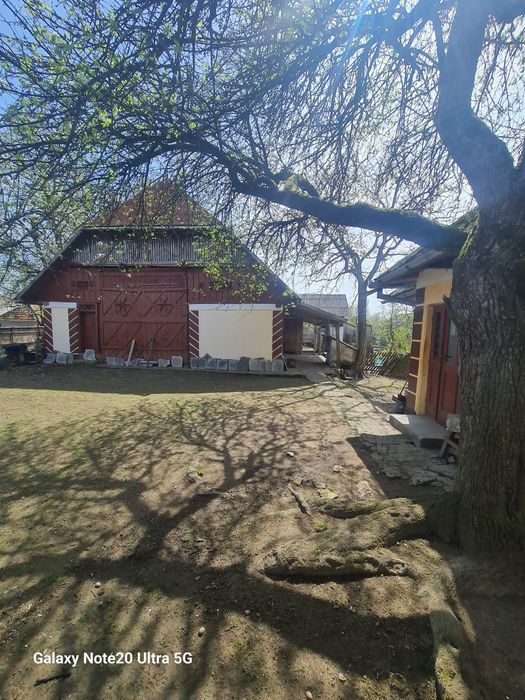 Vand casa cu teren la tara, Asuaju de sus