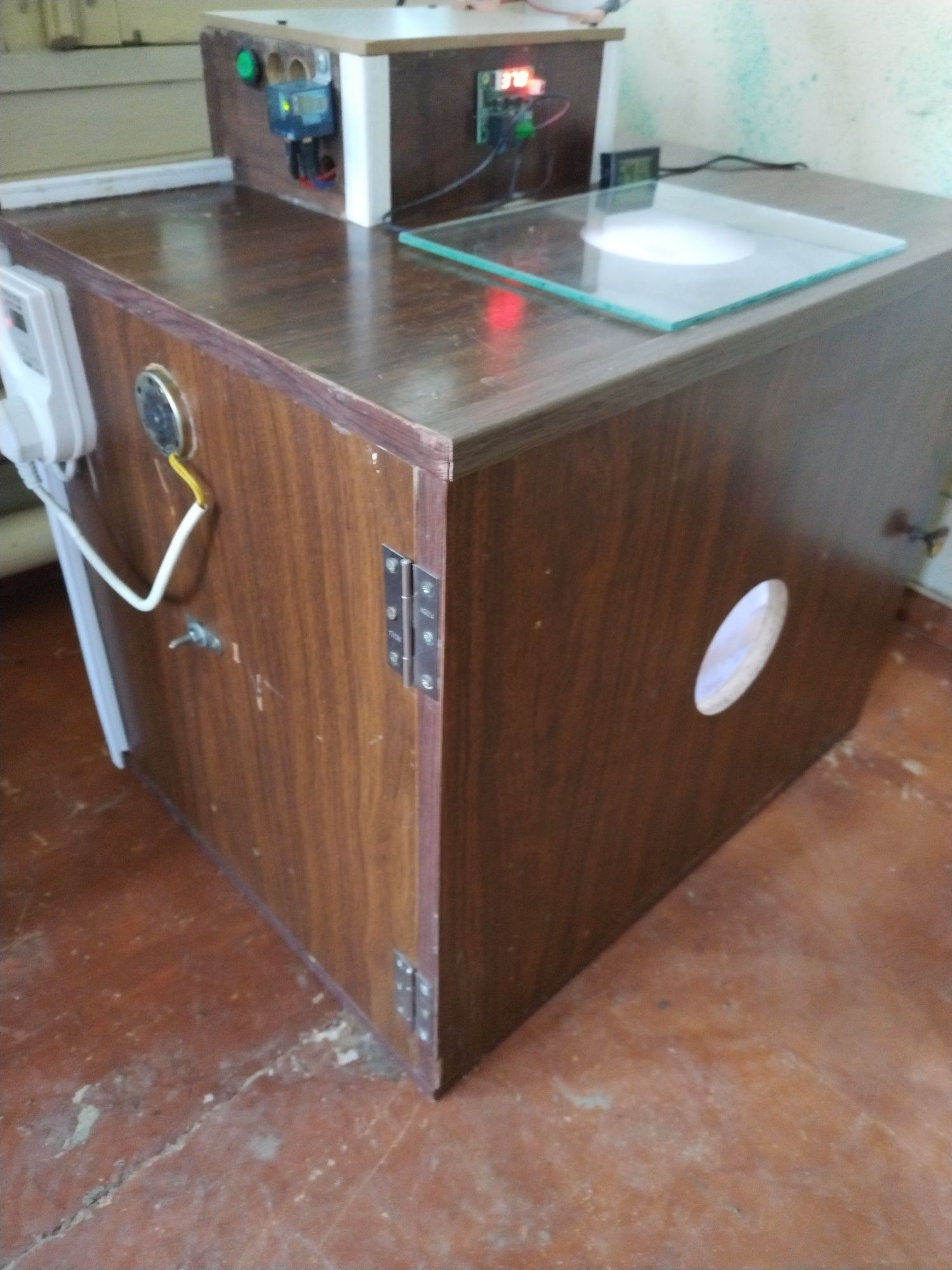 Inkubator 80 tali инкубатор сотилади